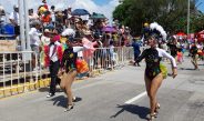 Con más de una hora de retraso, arrancó el segundo desfile del Carnaval de Veracruz.
