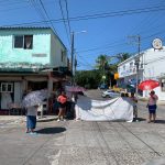 Vecinos bloquean calle en Boca del Río tras cinco días sin luz