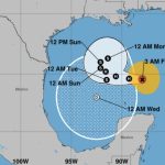 Huracán Rafael con tendencia a debilitarse